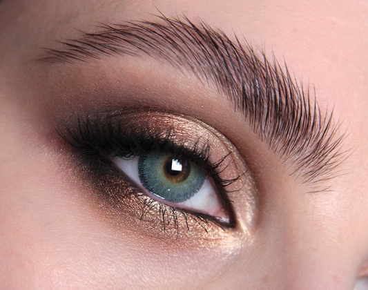 Elizabeth Skye Natural Coloured Contact Lenses – Dreamy Blue Eyes